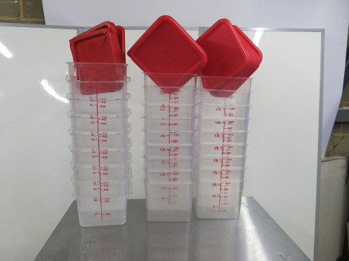 26 x Assorted Sized Plastic Containers with 24 x Lids to Include: 18 x Vogue 5.5L & 18 x Lids, 8 x 6L & 6 Lids.