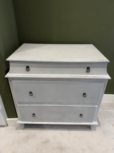 Light Grey 3 Draw Cabinet. Size H90 x W93 x D53cm. NOTE: damage to back & inside top draw.