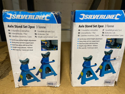 2 x Boxes Containing 2 Pairs of Silverline 7 Ton Axle Stands