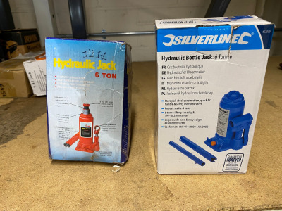 2 x Hydraulic 6 Ton Bottle Jacks.