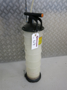 Manual Fluid Extractor.