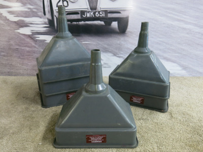 6 x 10" Kennedy Heavy Duty Plastic Garage Funnel.