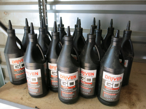 17 x Driven Racing Oil 946ml, Synthetic 75W-140 Limited Slip Gear Oil (12 x Full & 5 x Part).