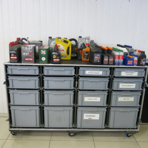 Crate of 87 x Assorted Engine Oils, Additives, Gear Oils, Brake Fluids & Radiator Seal.