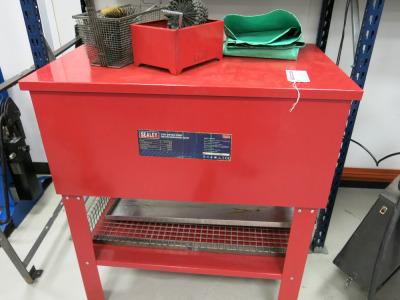 Sealey 136L Extra Deep Parts Cleaning Tank, Model SM40D with Accessories ( As Viewed/Pictured).