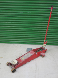 Clarke Strong Arm 2 Tonne Trolley Jack.