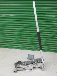 Arcan Aluminium Service Jack, Capacity 2 Ton.