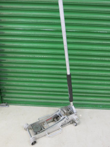 Arcan Aluminium Service Jack, Capacity 2 Ton.