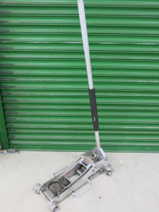 Arcan Aluminium Service Jack, Capacity 2 Ton.