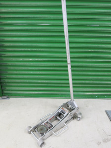 Arcan Aluminium Service Jack, Capacity 2 Ton.