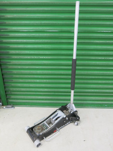 Motamec Aluminium Floor Jack, Capacity 2.5 Ton.