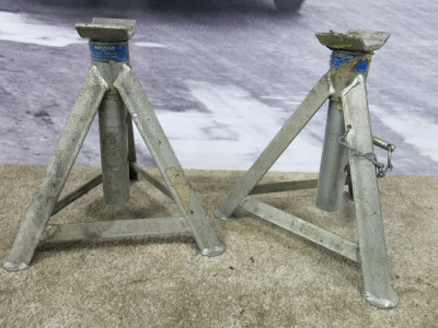Pair of Weber 2 Ton Axle Stands, Size H25cm.