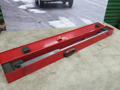 Britool Torque Wrench Model HVT7200, S/N EO2197. Comes in Carry Case.