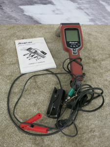 Snap On Digital Timing Light, Model EETL500. Comes with Instruction Manual.