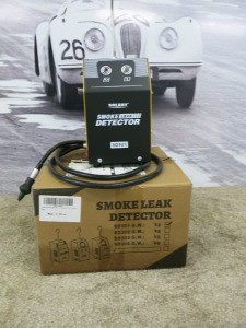Solary SD301 Smoke Leak Detector. Comes with Instruction Manual.