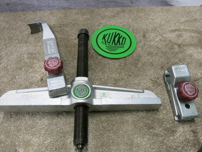Kukko Universal 2 Arm Puller.