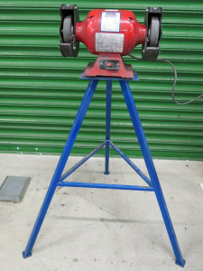Sealey 150mm Heavy Duty Bench Grinder, Model BD150XD/99 on Stand.