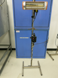 FMT6900 Infrared Drying Lamp with Digital FMT6900 Timer Controls on Stand.