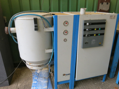 Minden Dust Extraction System, Model 300-AT, S/N 1175, YOM 2020. Size H130 x W160 x D60cm.