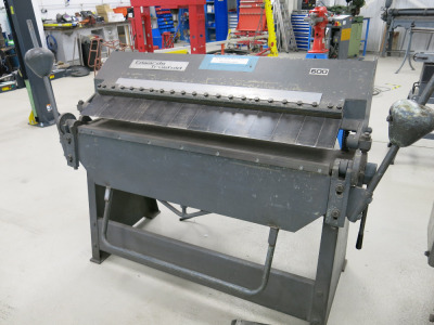 Edwards Truefold 600 Box & Pan Folder, Model 4FT 16G B/P, S/N 78C/49644, Capacity 50" x 16". Comes with 6 Additional Blades.