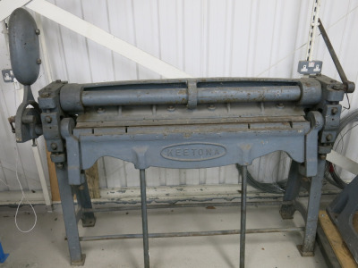 Keetona Sheet Metal Shear. Blade Length 4ft.