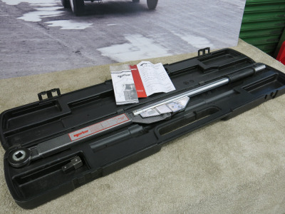 Norbor 4AR Torque Wrench, S/N 2016/220113. Comes in Carry Case.