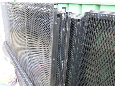 Approx 23 x Sections of Black Checked Cage/Fencing Surround in Various Sizes (As Viewed). NOTE: crate in container contains fixings.