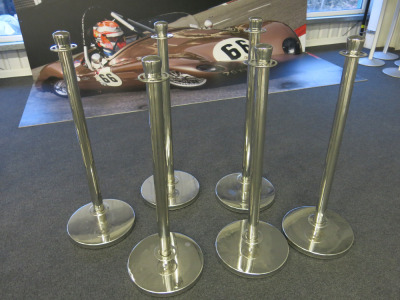 6 x Matching Chrome Barriers.