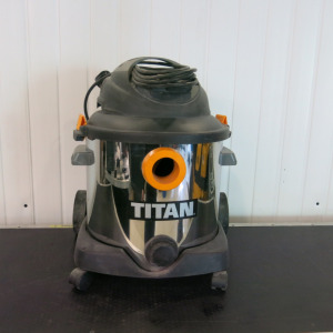 Titan Wet & Dry Vacuum Cleaner, Model TTB430VAC. NOTE: requires hose.