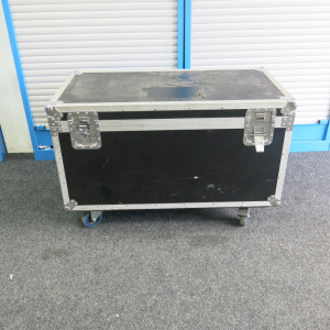 Spider Flight Case, Size H68 x W103 x D53cm.