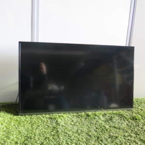 Samsung 32" Led Backlit LCD TV, Model UE32J5100AK. NOTE: missing remote & wall bracket.