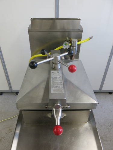 Fastron 'Henny Penny' Meridian Gas Pressure Fryer, Model Meridian MEC 110.