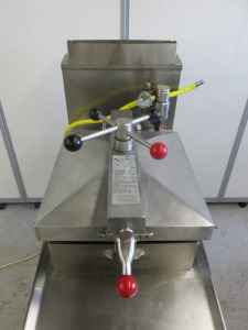 Fastron 'Henny Penny' Meridian Gas Pressure Fryer, Model Meridian MEC 110.