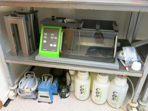 Skantron, SkanStacker 300 Microplate Washer. Comes with 2 x Vacuum Pumps & Accessories (As Viewed).