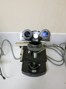 Nikon PRI 220/240v Microscope.