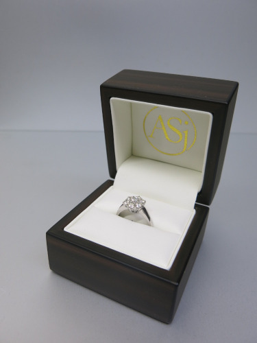 18ct White Gold, Diamond Cluster Ring (1ct) in Box. Ring Size M. RRP &pound;3975.