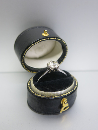 18ct While Gold, Solitaire Diamond Ring (1ct I-J) in Box. Ring Size P-Q. RRP &pound;2000. NOTE: no hallmarks (As Viewed).