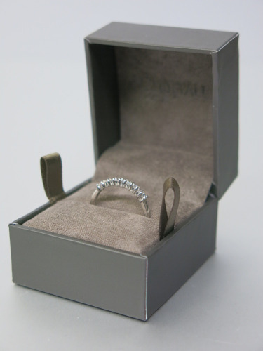 18ct White Gold Eternity Ring with 9 Diamonds 0.26ct, Size N. RRP &pound;1110.