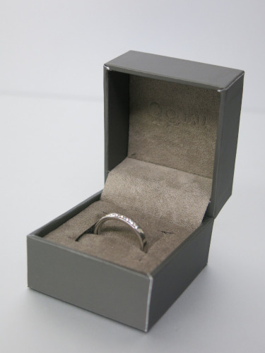 18ct White Gold Ring with. 33ct Diamonds, Size K. RRP &pound;1350.