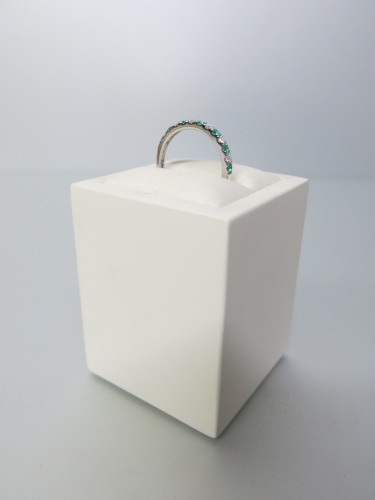 18ct White Gold Ring with 7 Emeralds & 6 Diamonds, Size L-M. RRP &pound;945.
