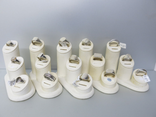 17 x Assorted Silver Signet Rings. Total Approx RRP &pound;800 (As Viewed/Pictured).