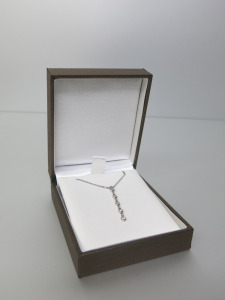 9ct White Gold 18" Chain with 18ct White Gold & Diamond Drop Pendant. RRP &pound;393.