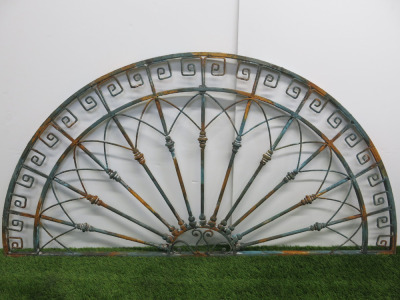 India Jane Arch Trellis. Size 4ft x 2ft.