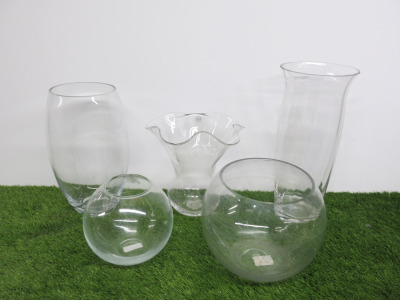 5 x Assorted Glass Vases.