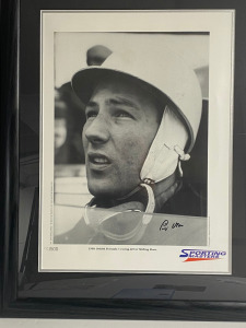 Stirling Moss Signed Limited Edition Print 132/500, Framed & Glazed, with Photograph & Certificate of Authenticity Ref 1259. Size 51 x 86cm.