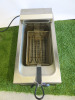 Lincat Counter Top Single Well Single Basket Deep Fat Fryer, Model DF33, S/N 30413179. - 3
