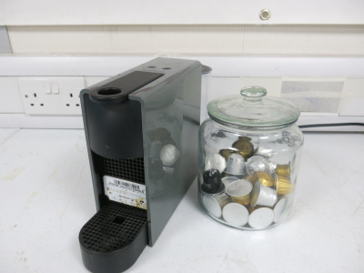 Nespresso Essenxa Mini Coffee Machine, Type C30. Comes with a Glass Jar of Capsules.