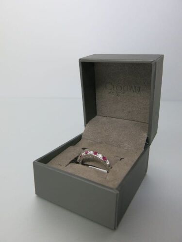 18ct White Gold Ring with 4 x Ruby's & 5 Diamonds, Size J-K. RRP &pound;915.
