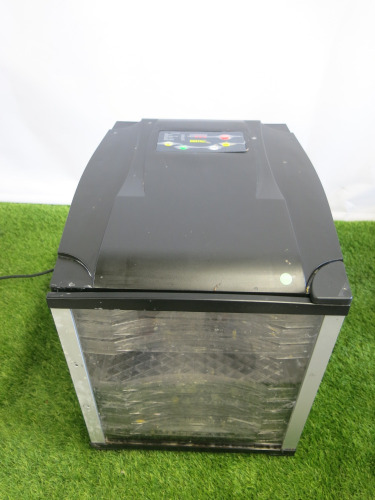 Buffalo 10 Tray Dehydrator, Model CD965-02, S/N 202208010153. Comes with 8 Trays.