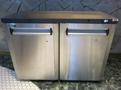 Gamko Anthracite Double Door Undercounter Bottle Cooler, Model MG3/275CS, S/N 202323000231. Size H90 x W120 x D55cm.